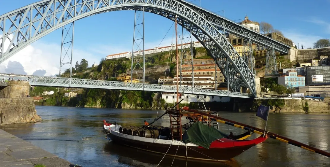 Oporto, una ciudad a los pies del río Douro
